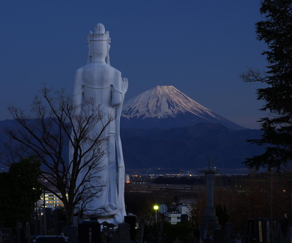 平和観音